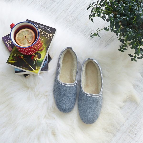 Christmas Present Natural Wool Felted Women’s Slippers Winter Home Style Wool Boots Christmas Gift Cold Feet Home Office Indoor Wool Shoes