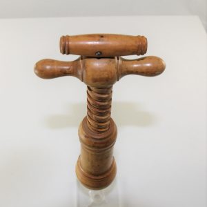 Antique corkscrew/antique boxwood corkpuller