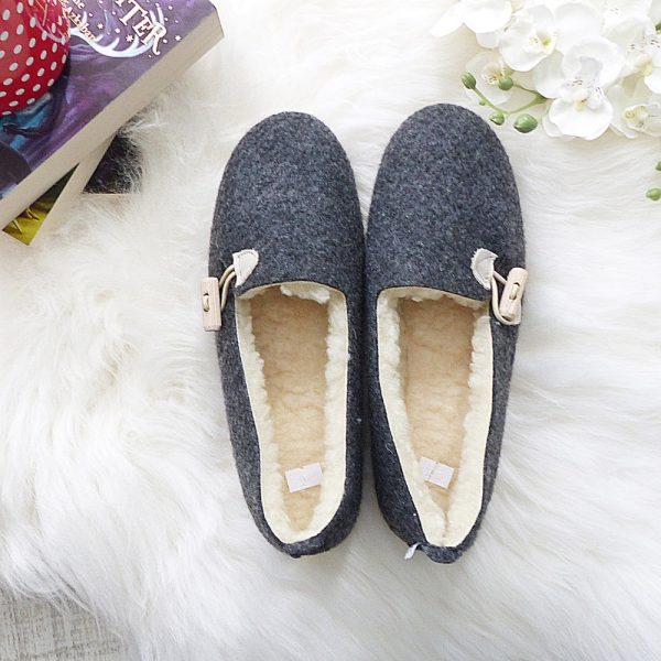 Warm Wool Felted Women’s Cold Feet Slippers Christmas Gift Idea Felted Wool Ballerinas Housewarming Present Wool Felt Moccasin Home Slippers