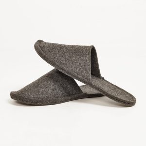Eco felt slippers – guest slippers with anti-slip sole – in 5 sizes 38-47 Sustainable – Vegan – Fair