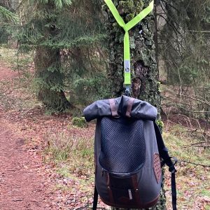 backpack hanger, backpack holder, hook, hiking equipment, bushcraft, camping, hiking accessories, suspension, hiking, accessories, backpack