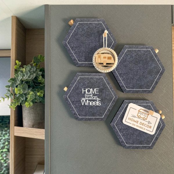 Felt pin board set of 4, including wooden pins – practical felt wall decoration for your camper or campervan
