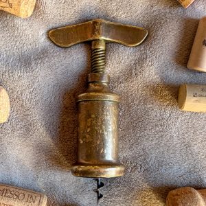 Vintage Corkscrew 60s vintage Italian corkscrew in brass Wine bar tools Bottle opener Wine lover gift Gift for her him Collectible barware