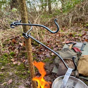 Pocket Fire Anchor. Bushcraft. Camping. Outdoor Cooking. Rucksack. Multi Hook
