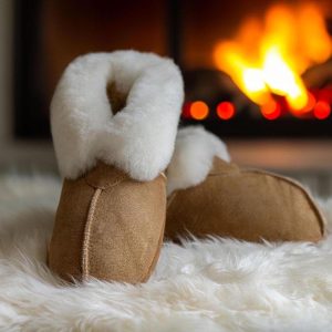 Real Sheepskin Slippers – Cozy, Warm Indoor Slippers for Ultimate Comfort – Soft Sole